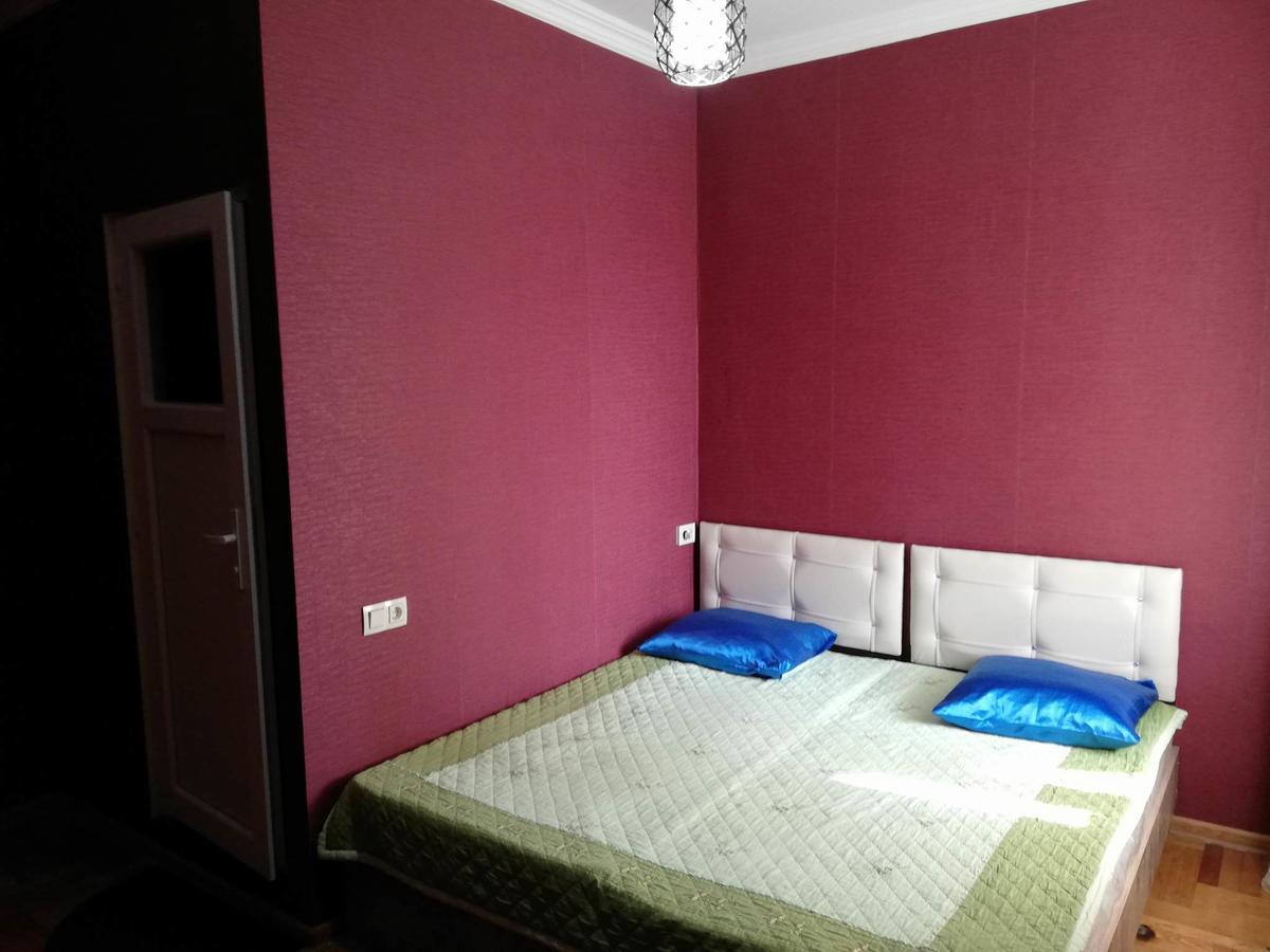 Guest House Quiet Home Batumi Exteriör bild